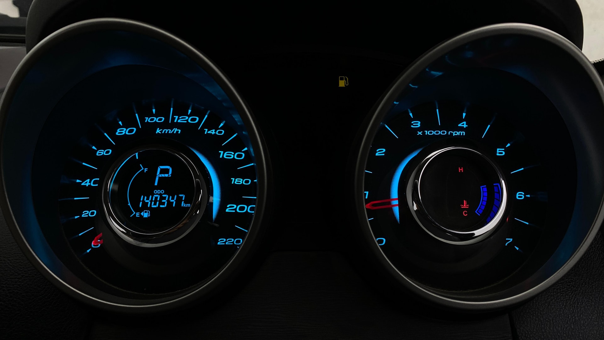 View 2021 Mahindra XUV500 W11 AT Image 22 Used 2021 Mahindra XUV500 W11 AT Image 22
