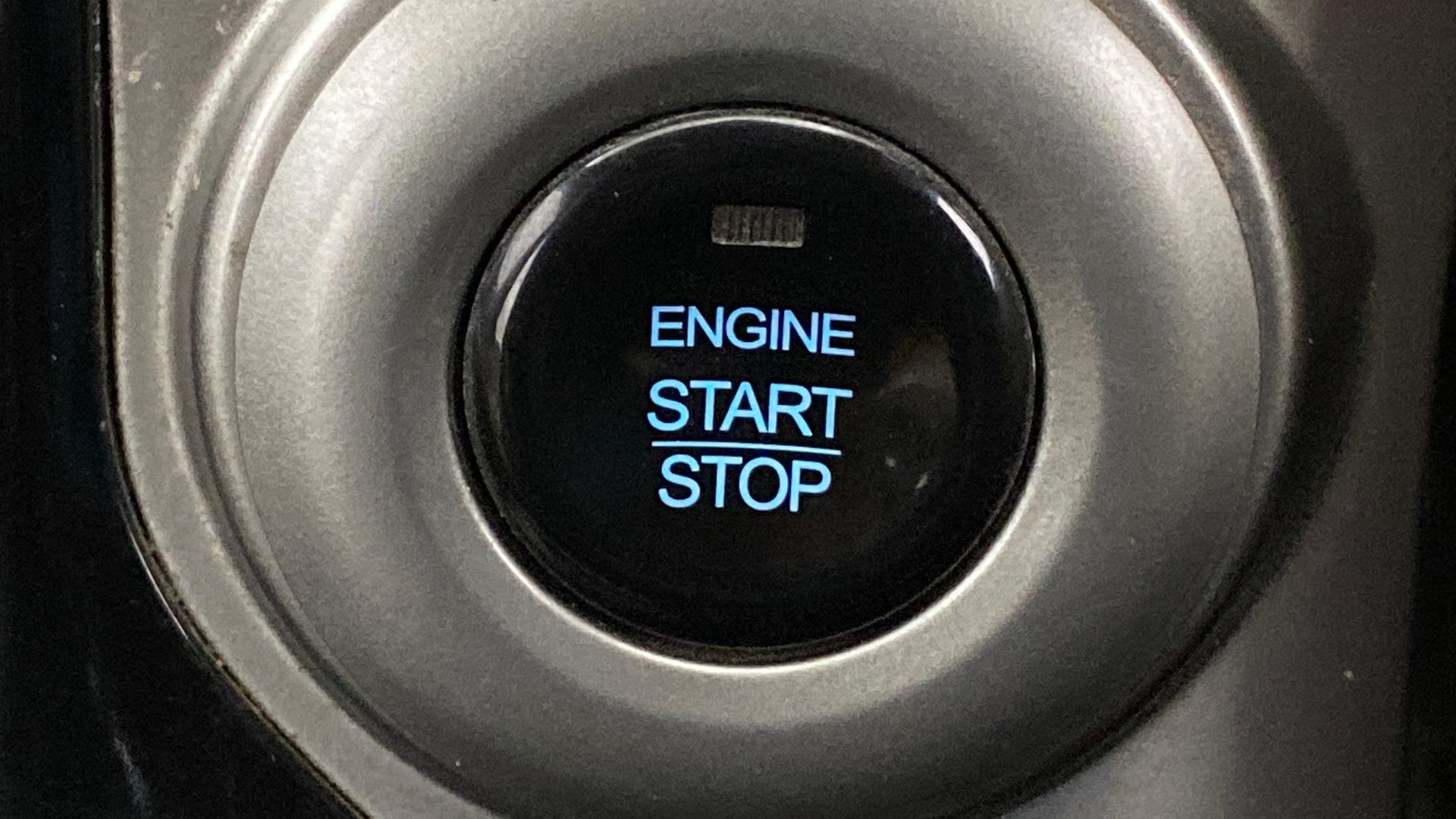 View 2021 Mahindra XUV500 W11 AT Image 42 Used 2021 Mahindra XUV500 W11 AT Image 42