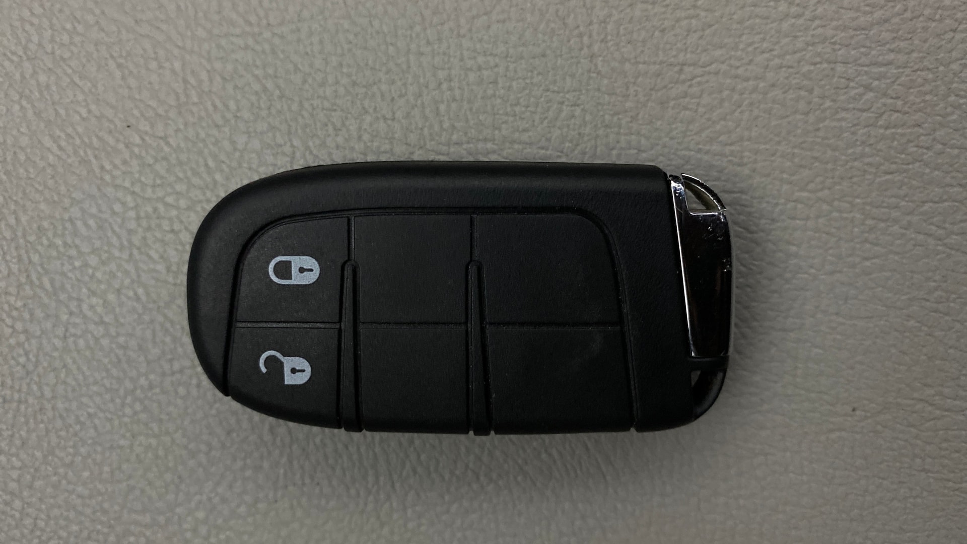 View 2018 Jeep Compass Limited 4X4 (O) 2.0 Diesel BS IV Image 18 Used 2018 Jeep Compass Limited 4X4 (O) 2.0 Diesel BS IV Image 18