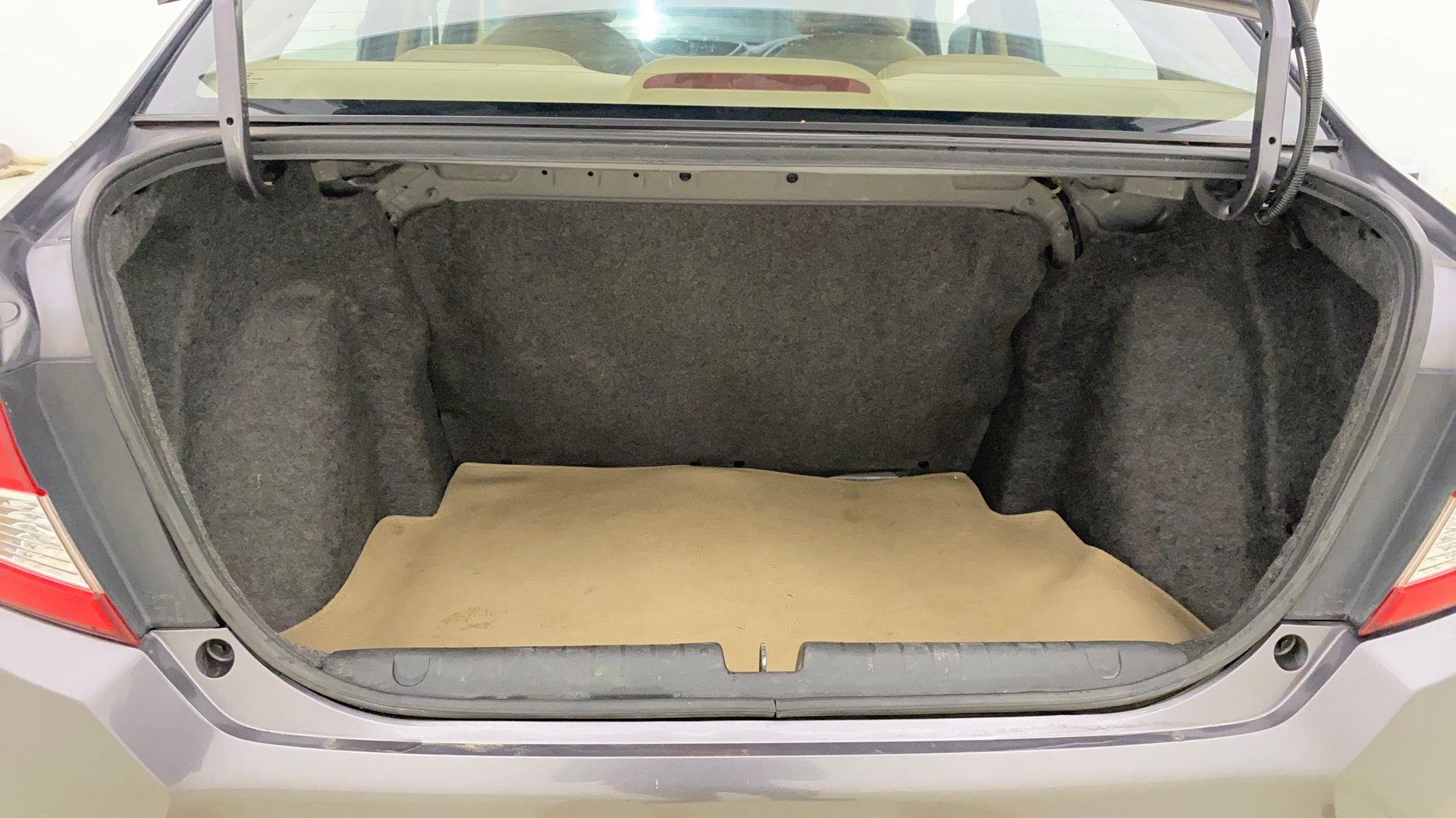 View 2018 Honda Amaze E MT Petrol BS IV Image 7 Used 2018 Honda Amaze E MT Petrol BS IV Image 7