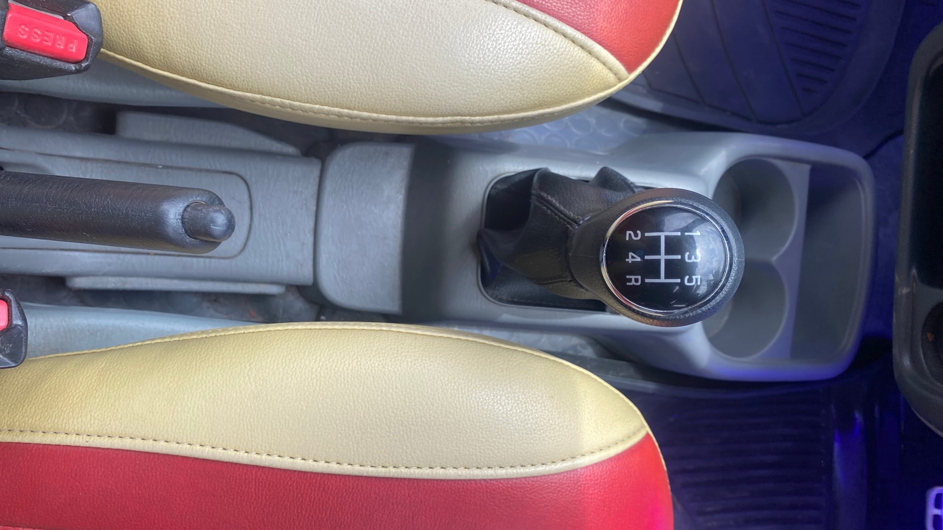 View 2014 Maruti Suzuki Alto K10 LX Image 39 Used 2014 Maruti Suzuki Alto K10 LX Image 39