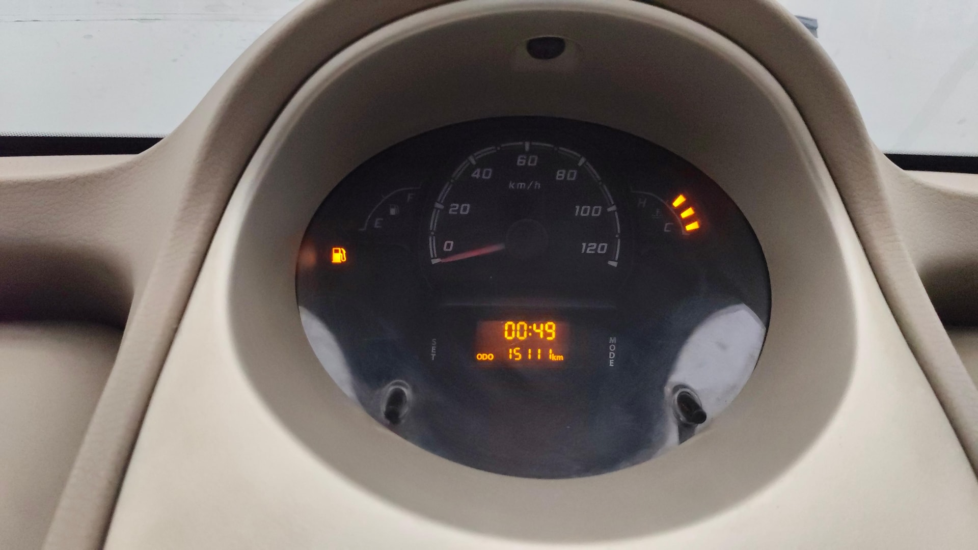 View 2014 Tata Nano Twist XT Image 33 Used 2014 Tata Nano Twist XT Image 33