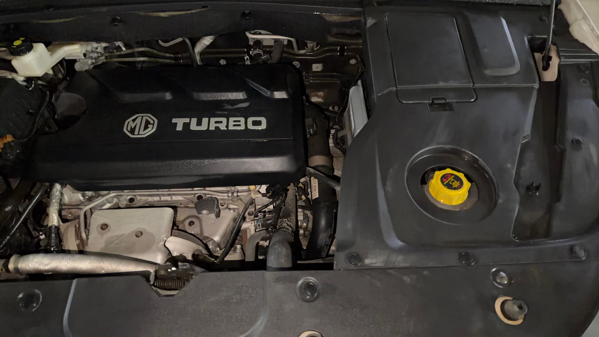 View 2023 MG Hector Sharp Hybrid BS IV Image 30 Used 2023 MG Hector Sharp Hybrid BS IV Image 30