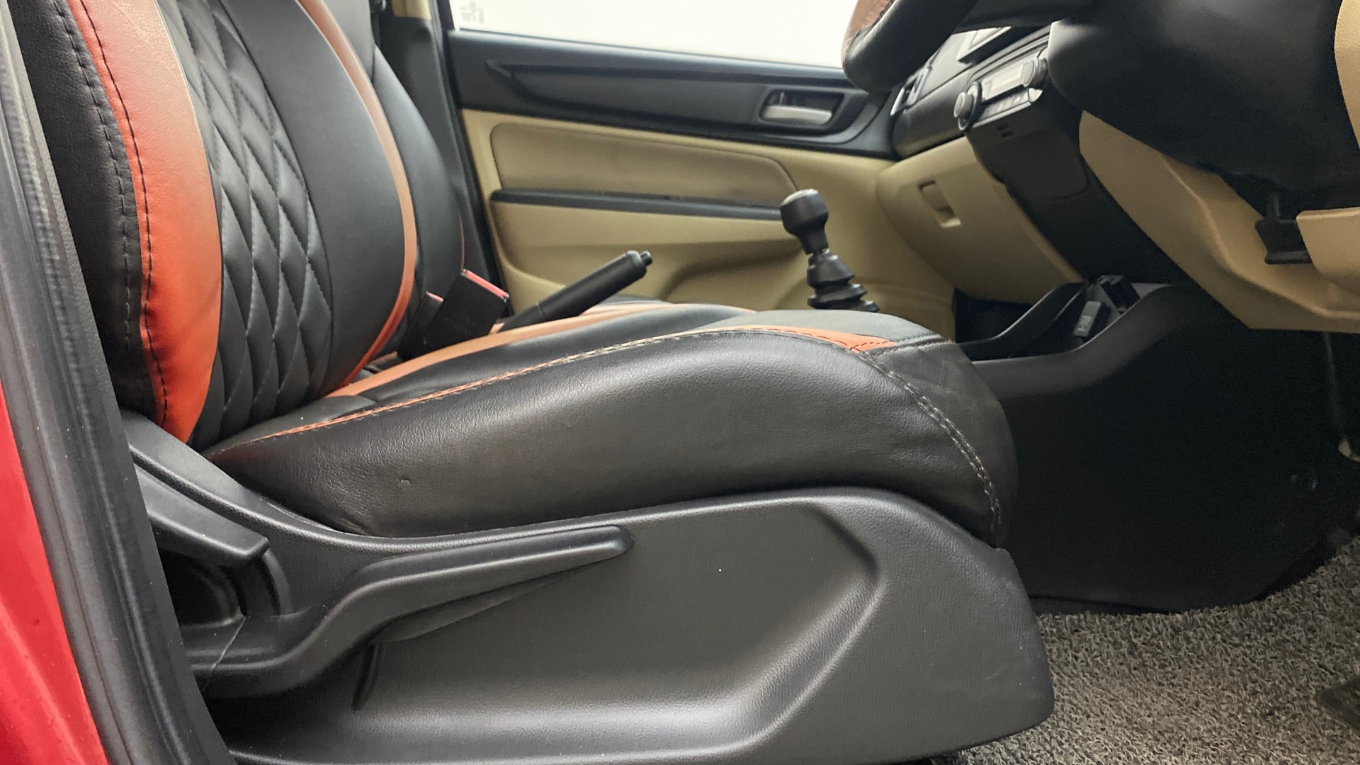 View 2019 Honda Amaze E MT Petrol BS IV Image 19 Used 2019 Honda Amaze E MT Petrol BS IV Image 19