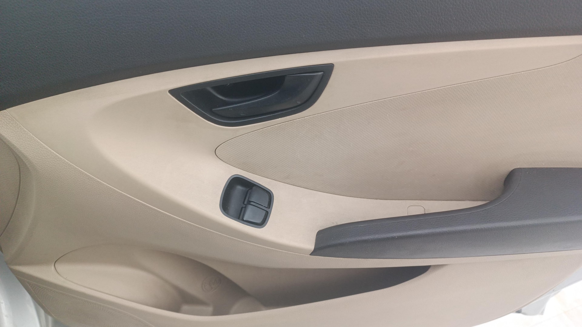 View 2014 Hyundai EON Magna Plus Image 32 Used 2014 Hyundai EON Magna Plus Image 32