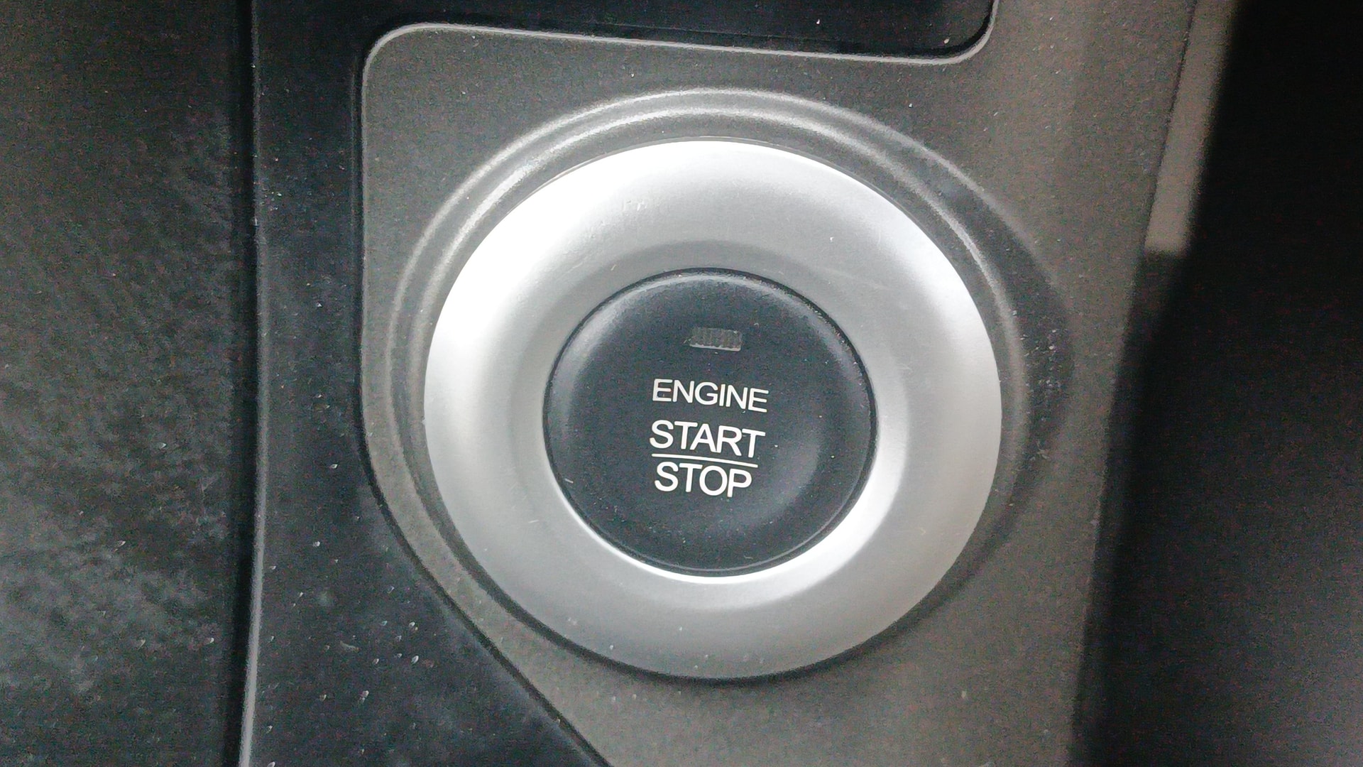 View 2017 Mahindra XUV500 W10 FWD AT Image 42 Used 2017 Mahindra XUV500 W10 FWD AT Image 42