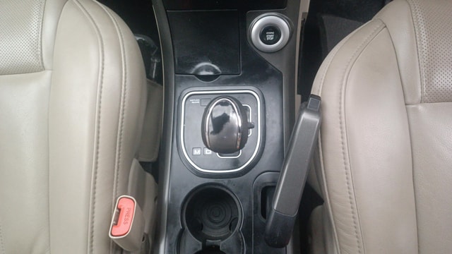 View Mahindra XUV500 Image 44 Used Mahindra XUV500 Image 44