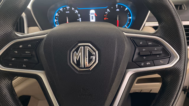 View MG Hector Image 3 Used MG Hector Image 3