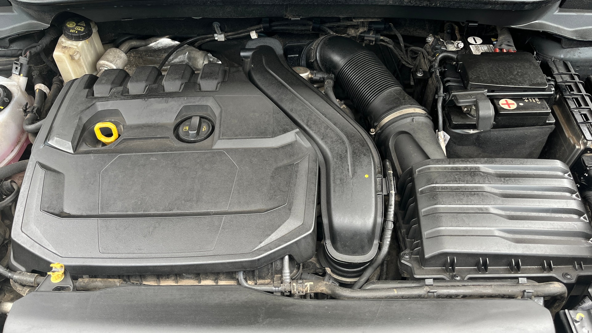 View 2023 Skoda Kushaq Ambition 1.5 TSI MT Image 41 Used 2023 Skoda Kushaq Ambition 1.5 TSI MT Image 41