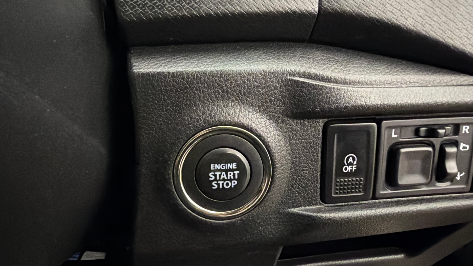 View 2022 Toyota Urban Cruiser Premium AT Image 35 Used 2022 Toyota Urban Cruiser Premium AT Image 35