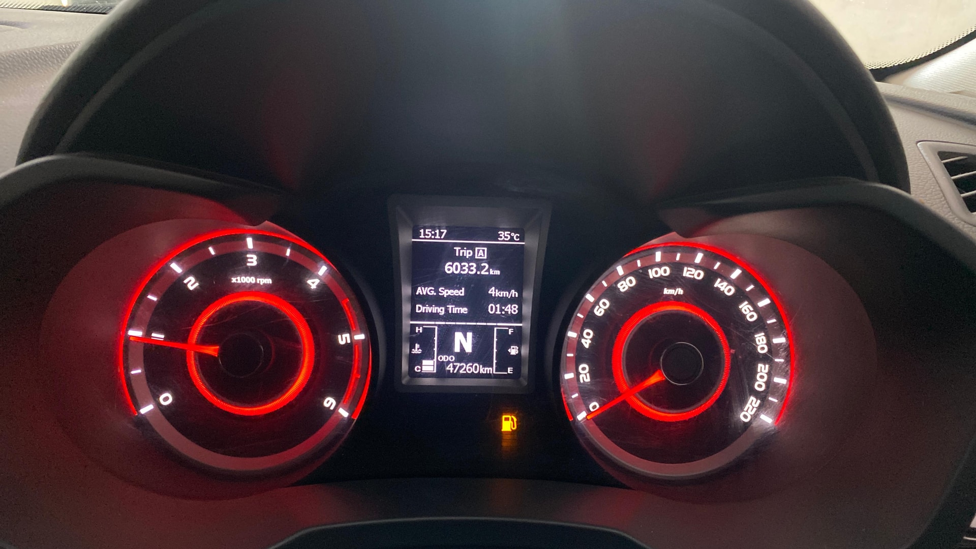 View 2019 Mahindra XUV300 W4 Petrol BS IV Image 36 Used 2019 Mahindra XUV300 W4 Petrol BS IV Image 36