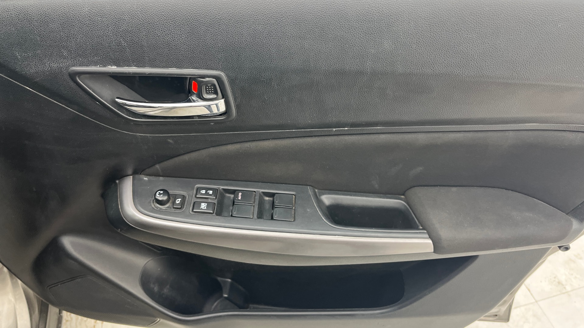 View 2023 Maruti Suzuki 1000 Base Variant Image 34 Used 2023 Maruti Suzuki 1000 Base Variant Image 34