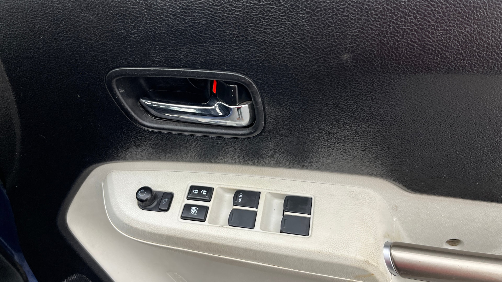 View 2019 Maruti Suzuki 1000 Base Variant Image 37 Used 2019 Maruti Suzuki 1000 Base Variant Image 37