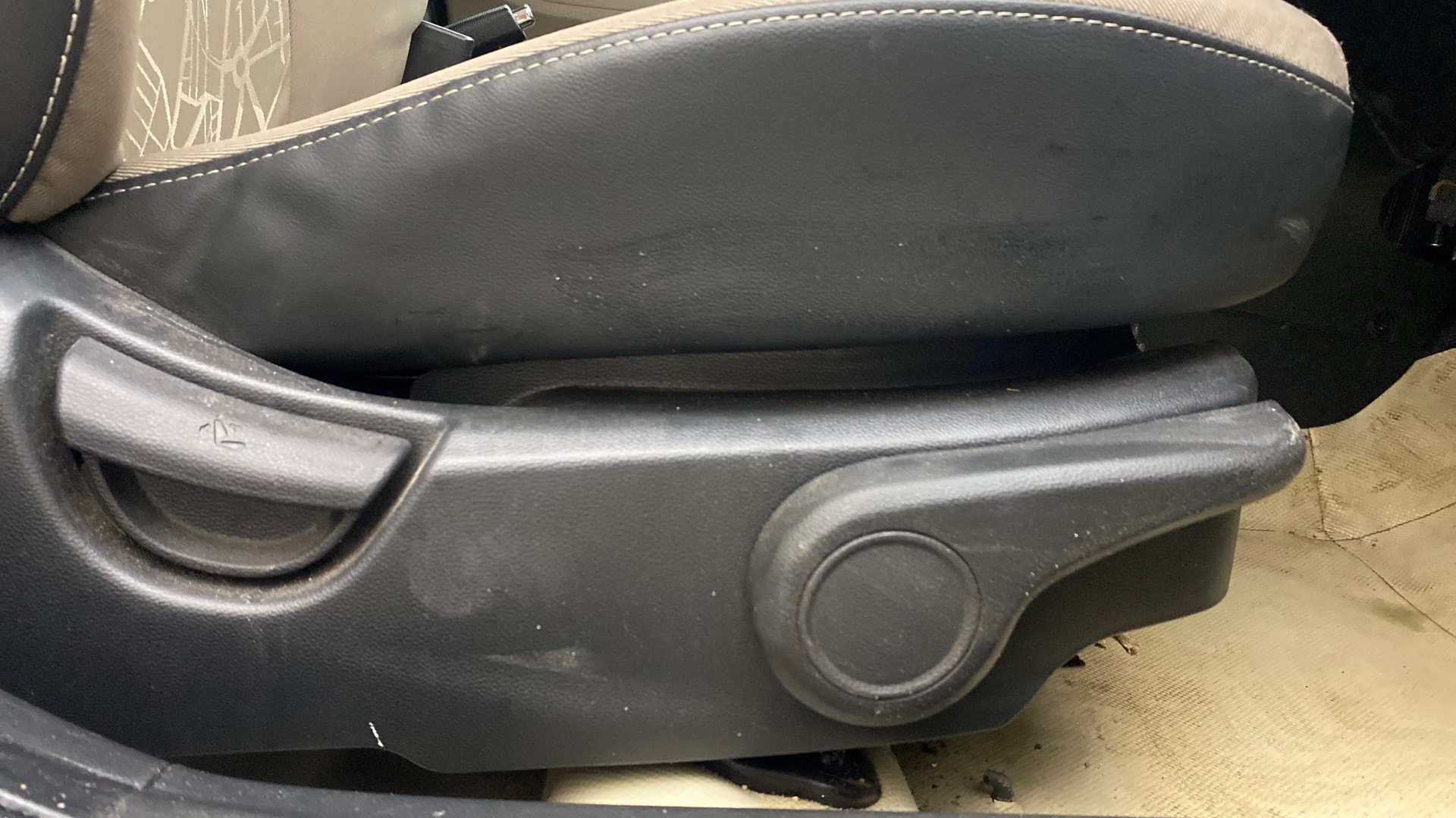 View 2015 Hyundai Xcent S Petrol Image 18 Used 2015 Hyundai Xcent S Petrol Image 18