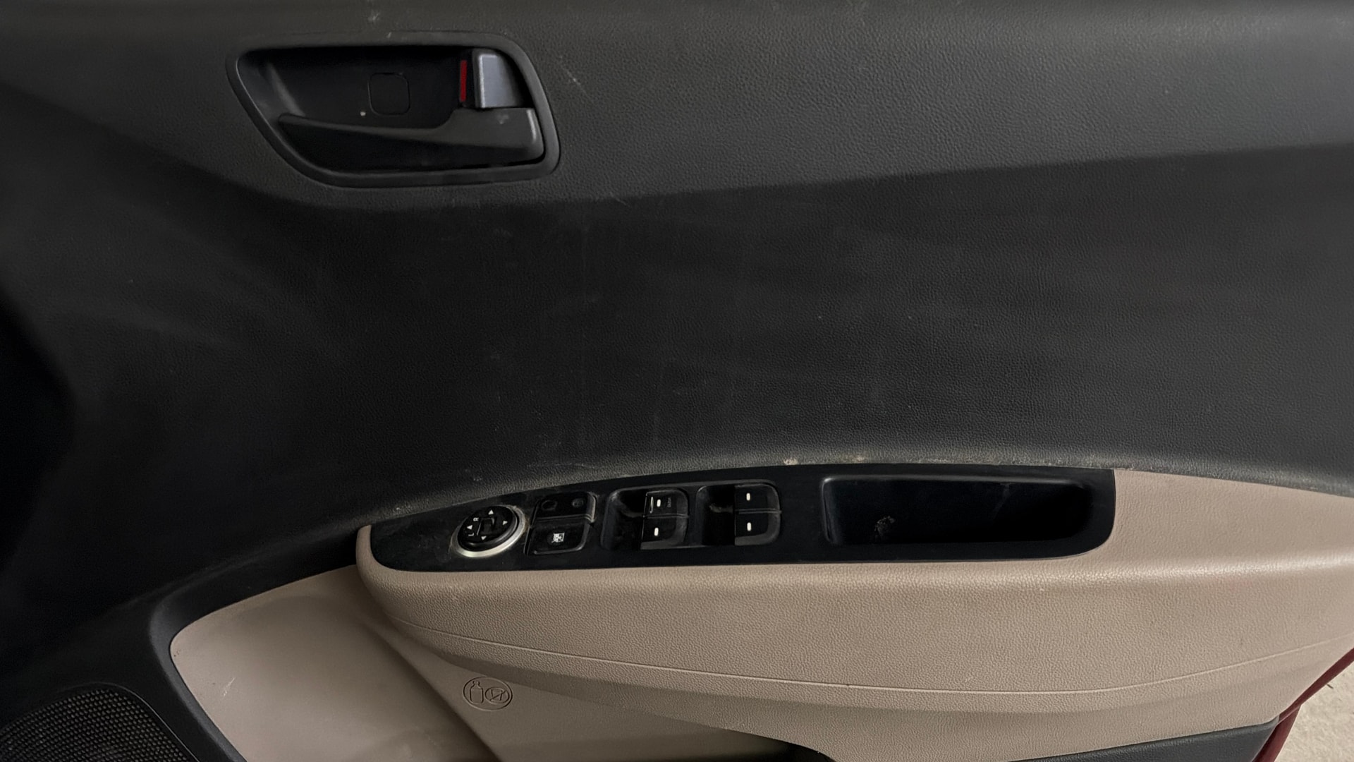 View 2014 Hyundai Grand i10 Magna 1.2 Kappa VTVT Image 37 Used 2014 Hyundai Grand i10 Magna 1.2 Kappa VTVT Image 37