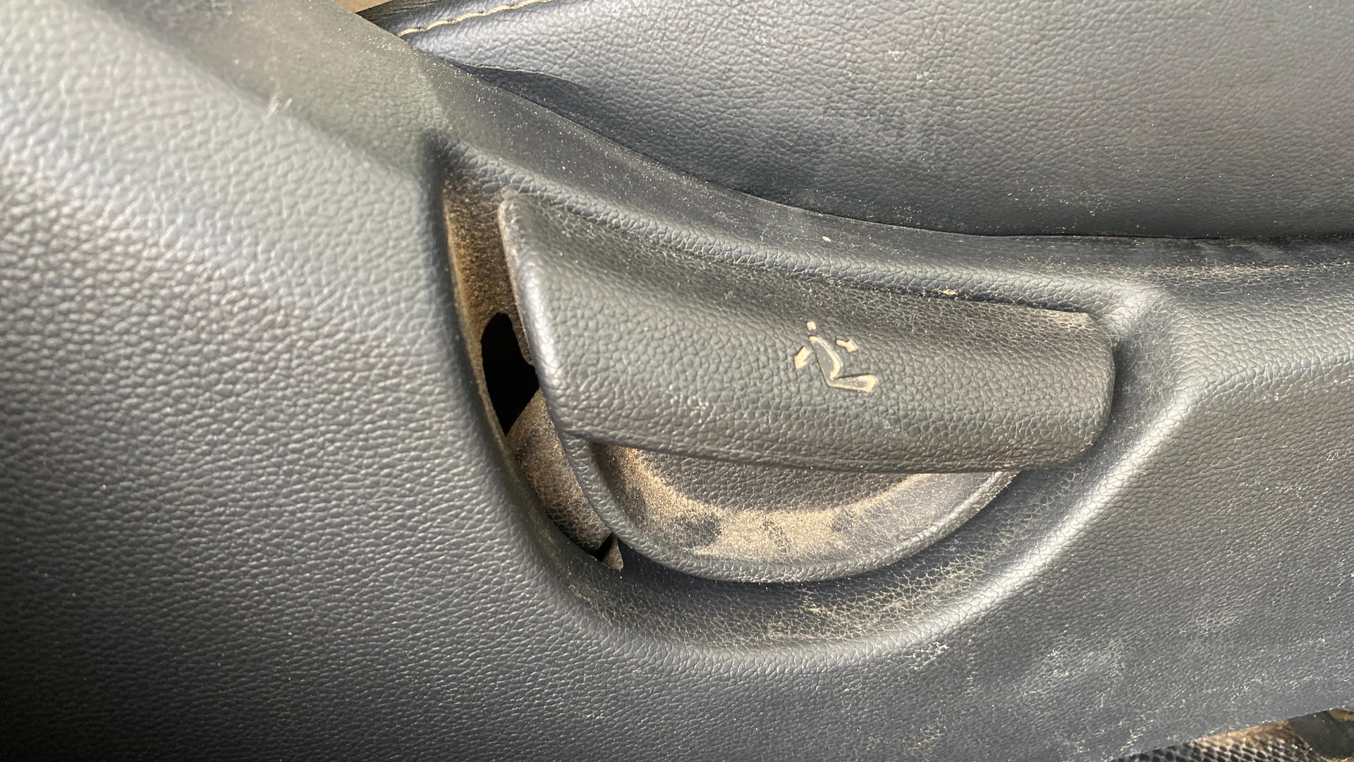 View 2016 Hyundai Grand i10 Sportz 1.2 Kappa Image 18 Used 2016 Hyundai Grand i10 Sportz 1.2 Kappa Image 18