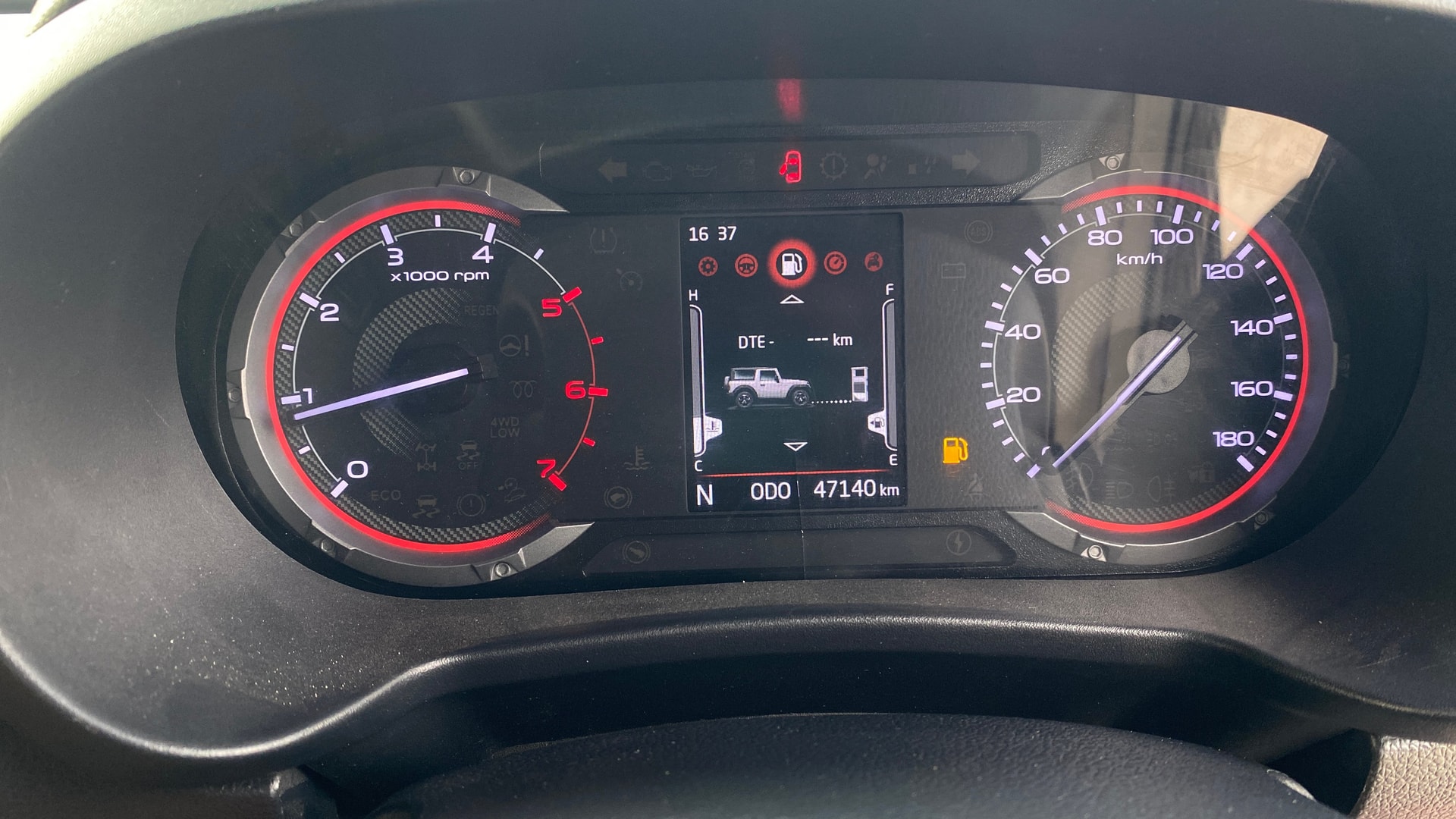 View 2022 Mahindra Thar AX Standard Manual Soft Top 6 Seater Image 34 Used 2022 Mahindra Thar AX Standard Manual Soft Top 6 Seater Image 34