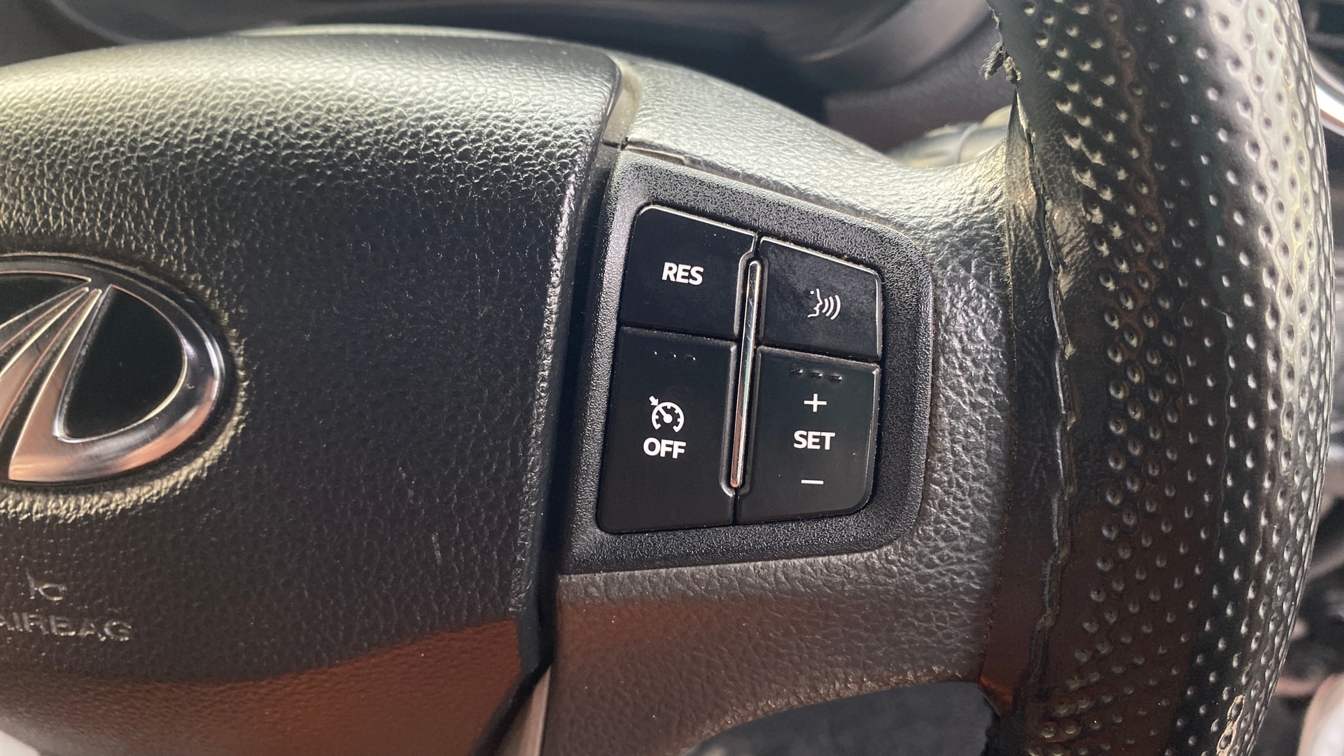 View 2022 Mahindra Thar AX Standard Manual Soft Top 6 Seater Image 3 Used 2022 Mahindra Thar AX Standard Manual Soft Top 6 Seater Image 3
