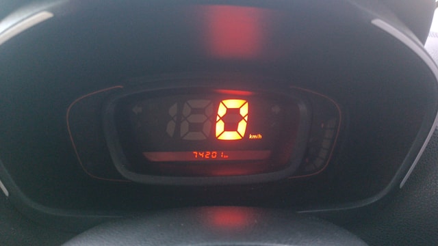 View Renault Kwid Image 33 Used Renault Kwid Image 33