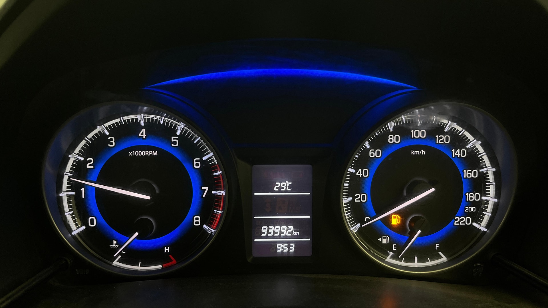 View 2017 Maruti Suzuki 1000 Base Variant Image 34 Used 2017 Maruti Suzuki 1000 Base Variant Image 34