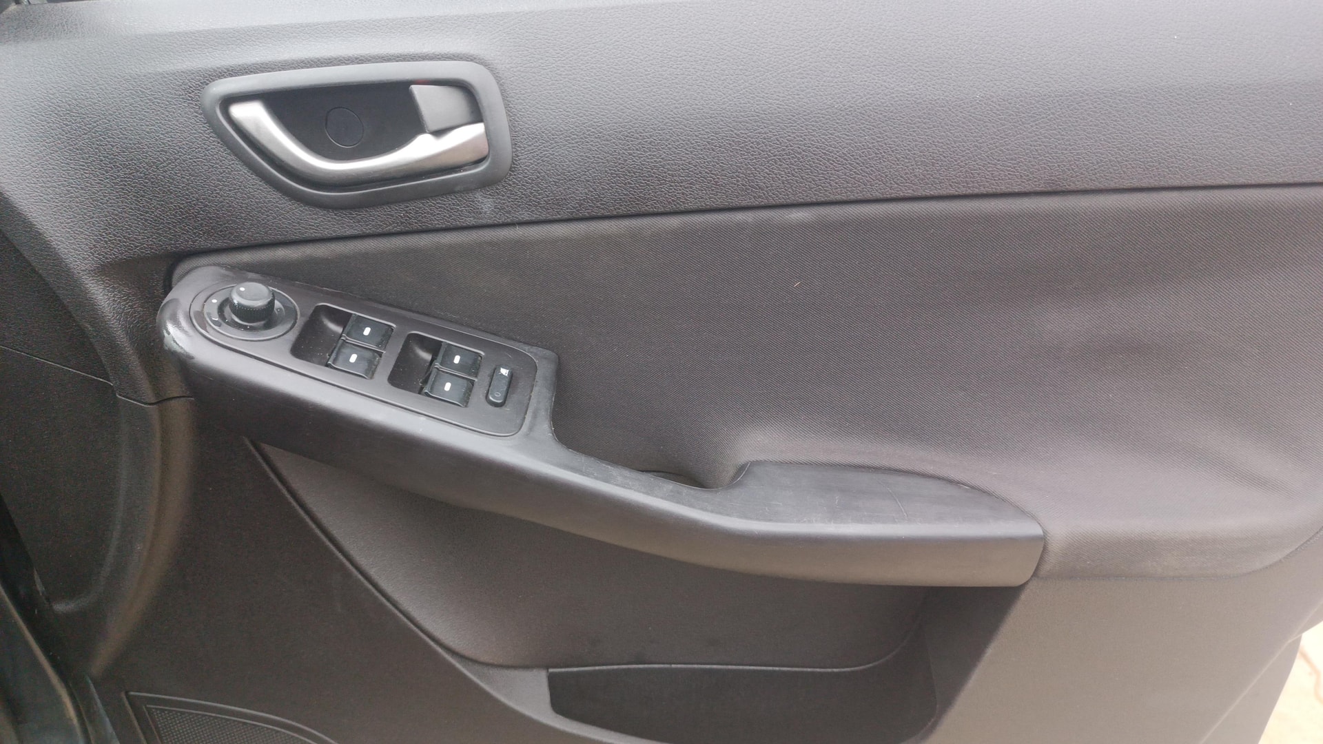 View 2014 Tata Zest XT Petrol Image 32 Used 2014 Tata Zest XT Petrol Image 32