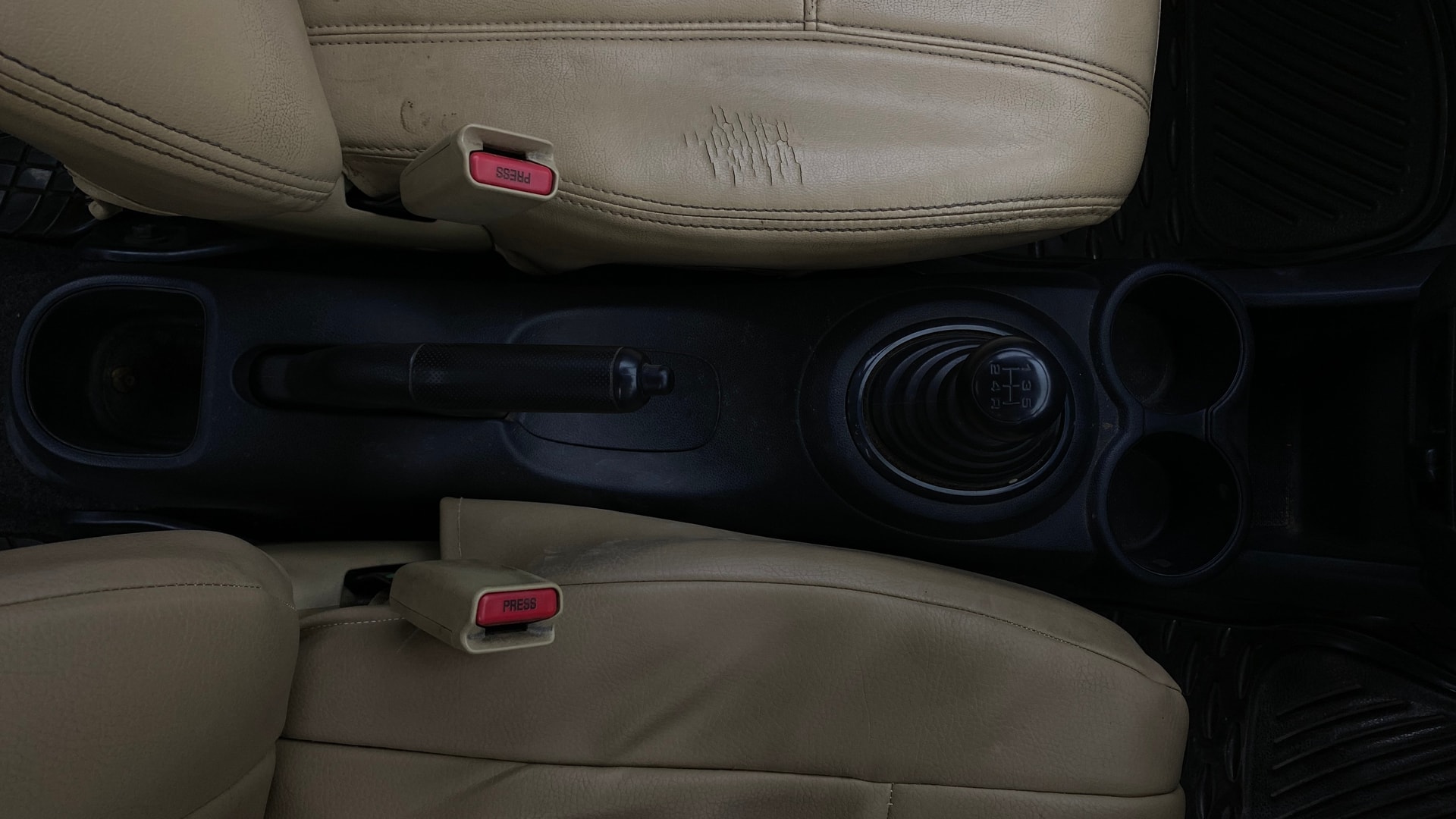 View 2014 Honda Amaze E MT Petrol BS IV Image 37 Used 2014 Honda Amaze E MT Petrol BS IV Image 37