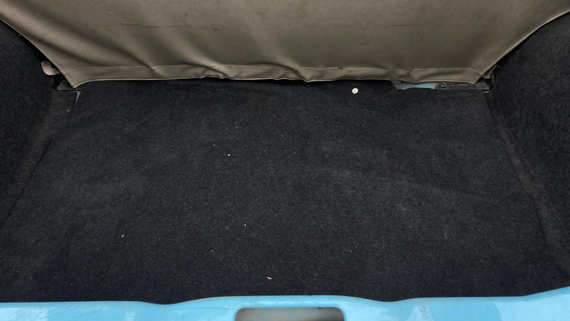 View 2015 Datsun Go T Image 10 Used 2015 Datsun Go T Image 10