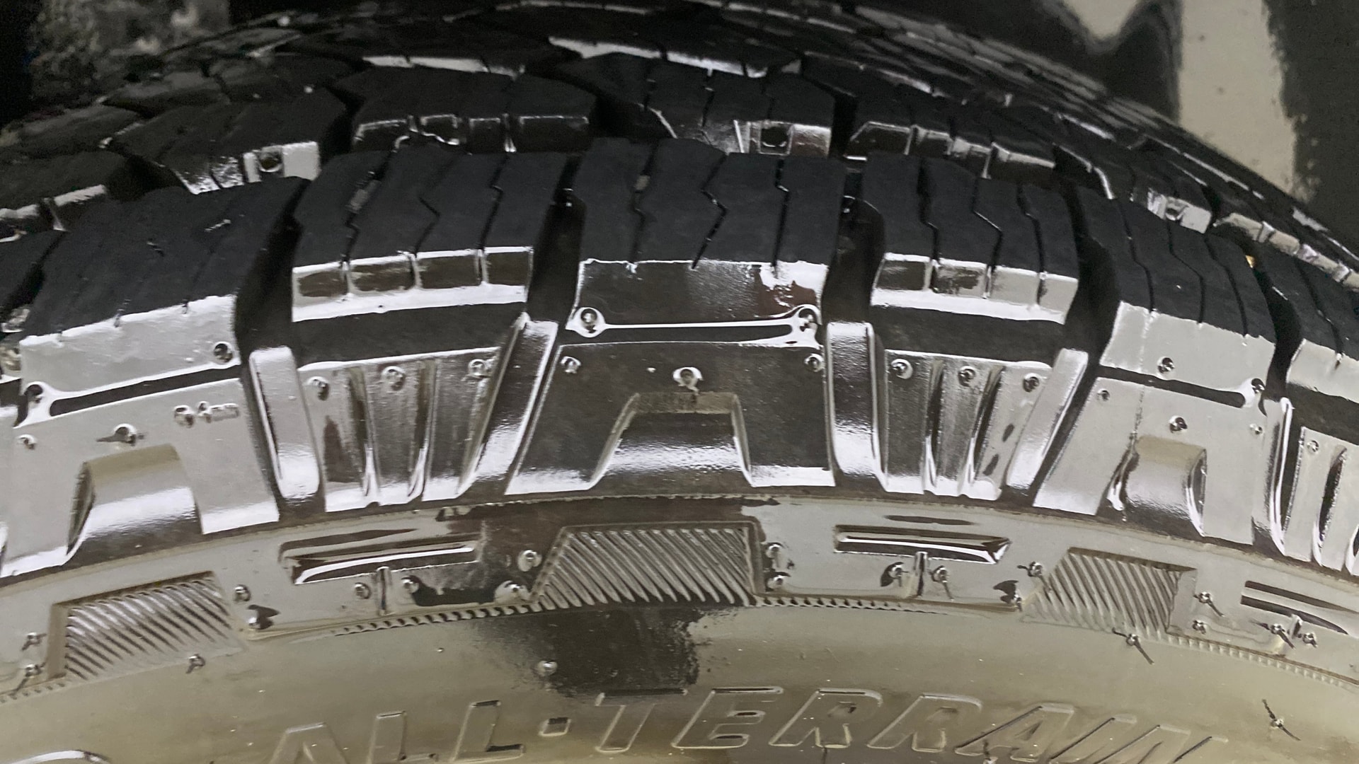View 2023 Tata Harrier XE Image 11 Used 2023 Tata Harrier XE Image 11