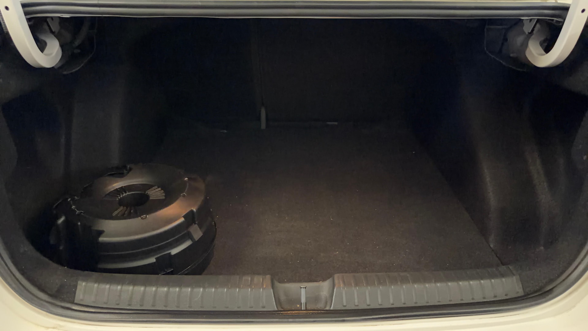 View 2022 Skoda Slavia Style 1.0 TSI MT Image 11 Used 2022 Skoda Slavia Style 1.0 TSI MT Image 11