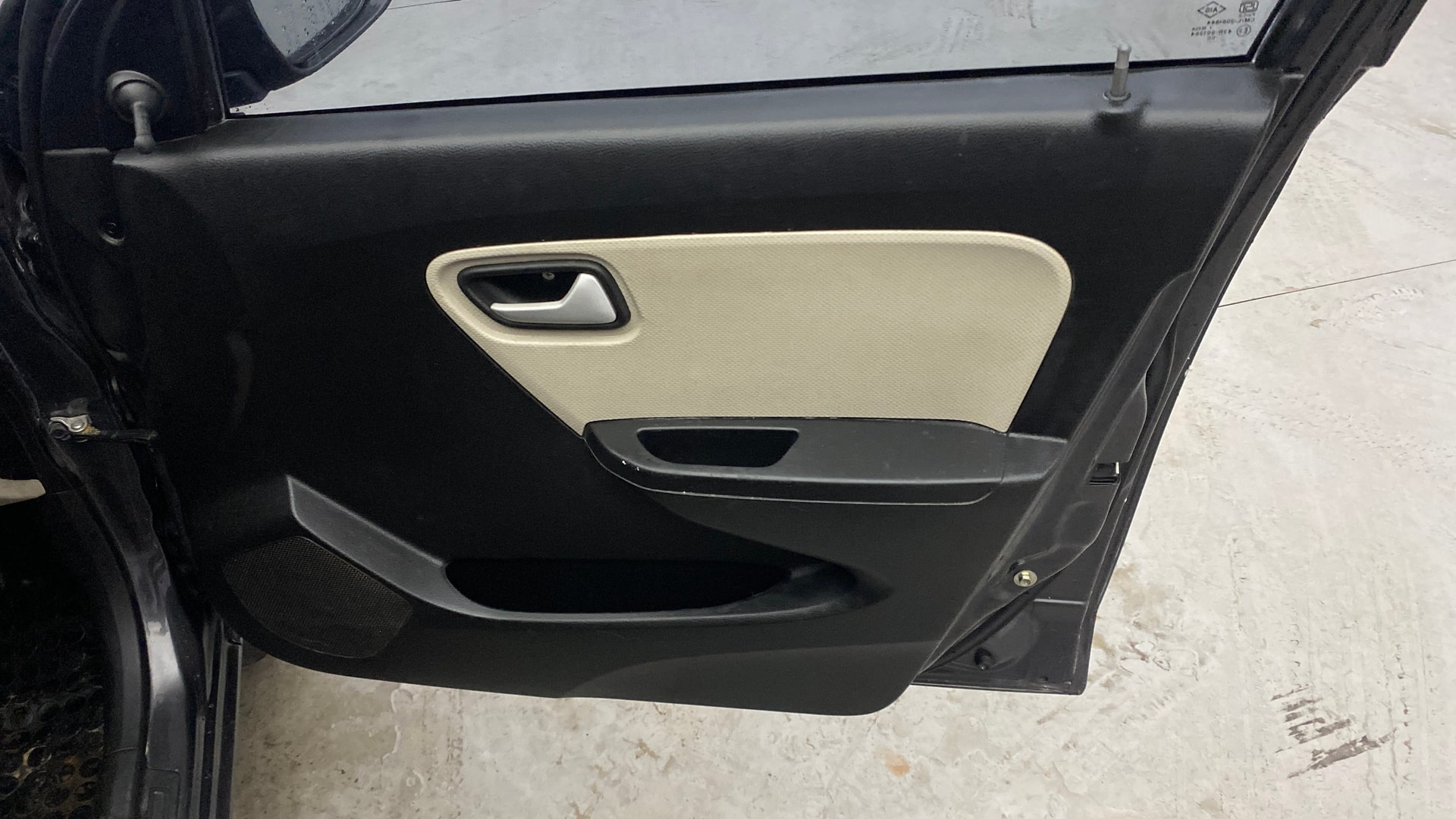 View 2022 Maruti Suzuki 1000 Base Variant Image 32 Used 2022 Maruti Suzuki 1000 Base Variant Image 32