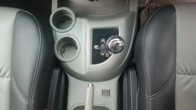 View Mahindra NuvoSport Image 39 Used Mahindra NuvoSport Image 39