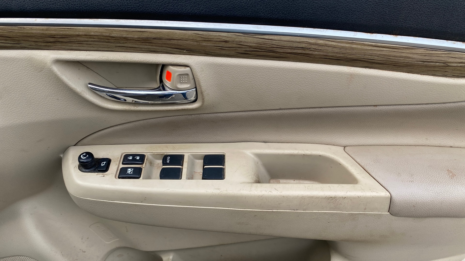 View 2019 Maruti Suzuki 1000 Base Variant Image 34 Used 2019 Maruti Suzuki 1000 Base Variant Image 34