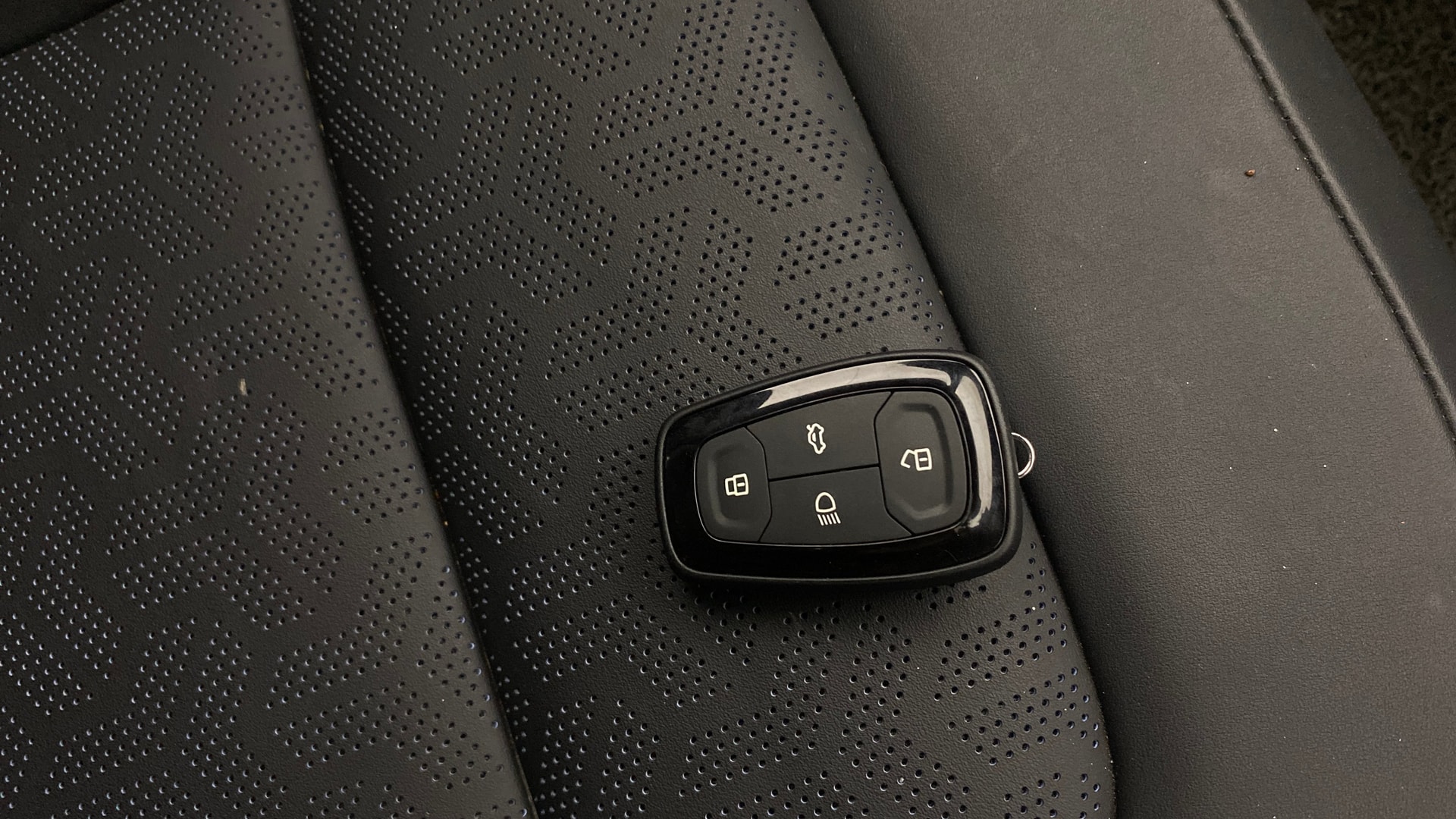 View 2023 Tata Harrier XZA Plus Option Dark Edition Image 29 Used 2023 Tata Harrier XZA Plus Option Dark Edition Image 29