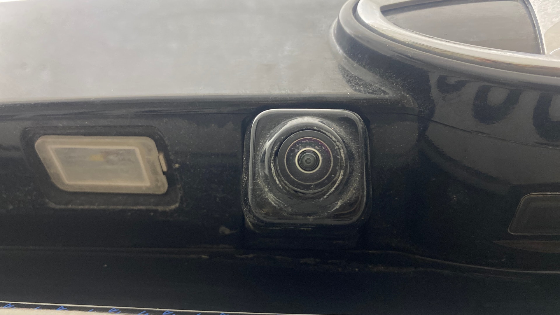View 2023 Tata Harrier XZA Plus Option Dark Edition Image 24 Used 2023 Tata Harrier XZA Plus Option Dark Edition Image 24