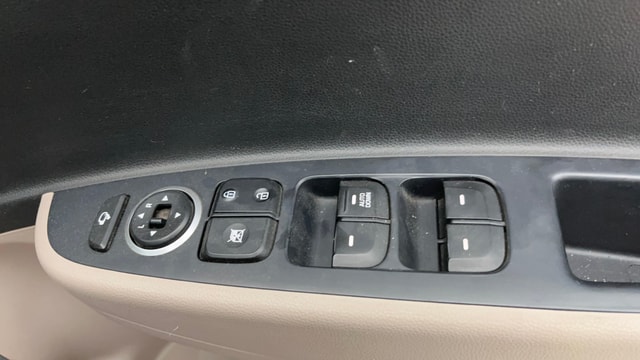 View Hyundai Grand i10 Image 32 Used Hyundai Grand i10 Image 32
