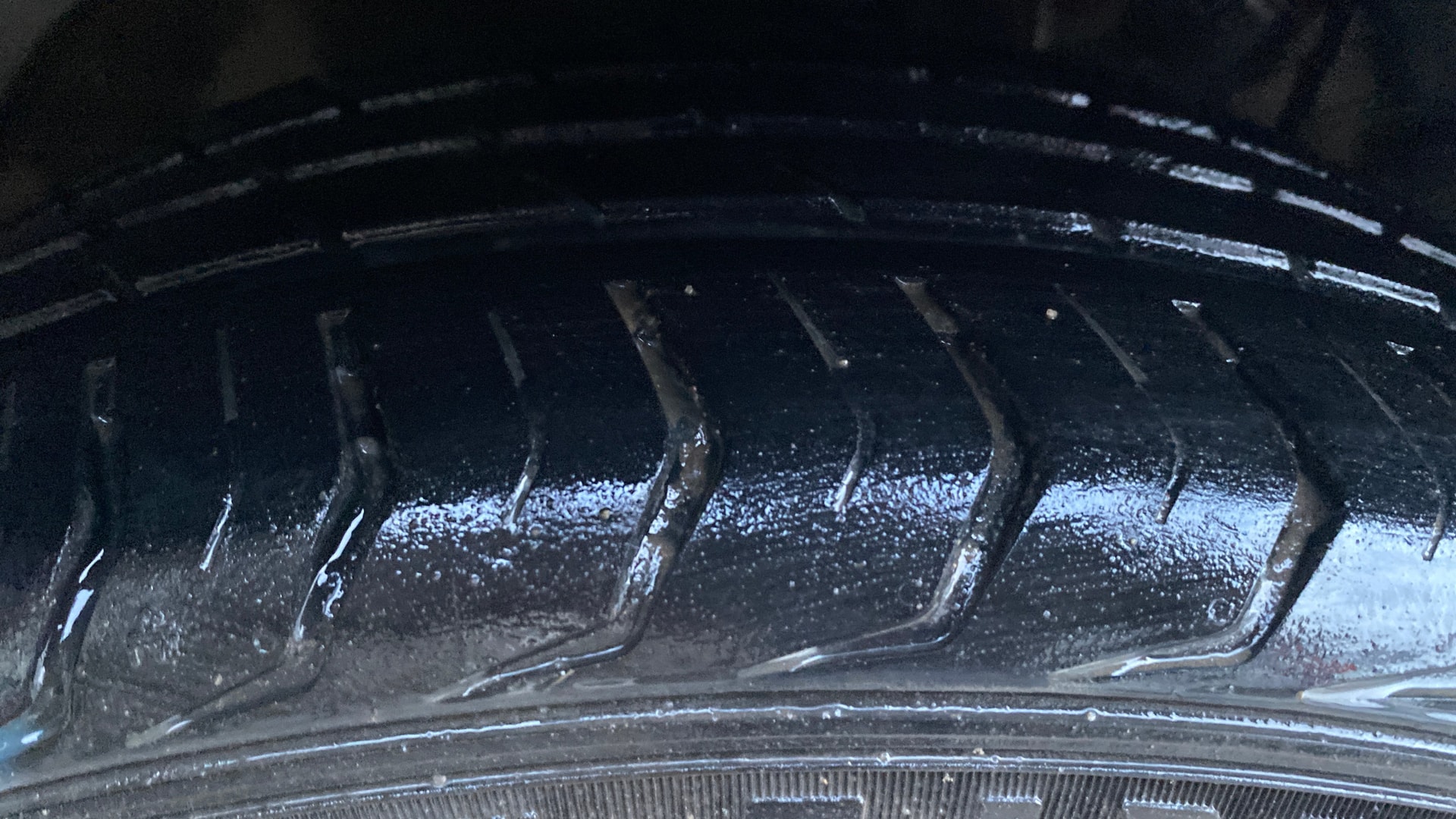 View 2019 Mahindra XUV300 W4 Petrol BS IV Image 46 Used 2019 Mahindra XUV300 W4 Petrol BS IV Image 46
