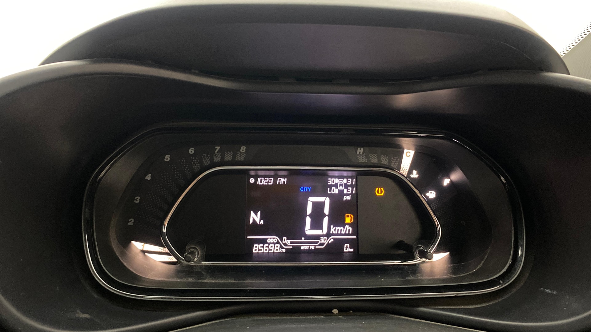 View 2023 Tata Nexon Revotorq XZA Plus (HS) Dark Image 36 Used 2023 Tata Nexon Revotorq XZA Plus (HS) Dark Image 36