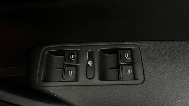 View Volkswagen Cross Polo Image 32 Used Volkswagen Cross Polo Image 32