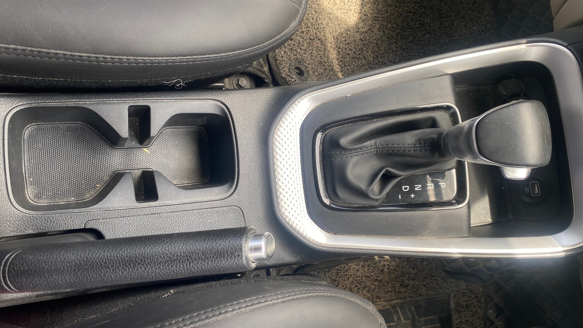Used 2022 Kia Sonet Used 2022 Kia Sonet