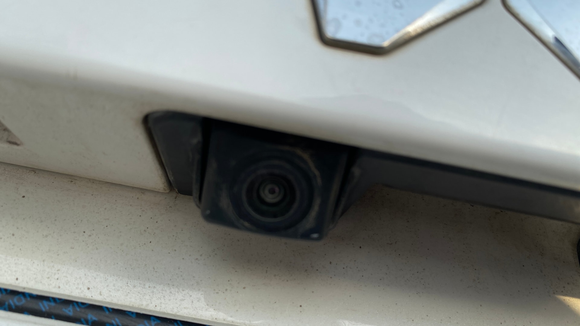 View 2024 Mahindra XUV300 W4 Petrol BS IV Image 17 Used 2024 Mahindra XUV300 W4 Petrol BS IV Image 17