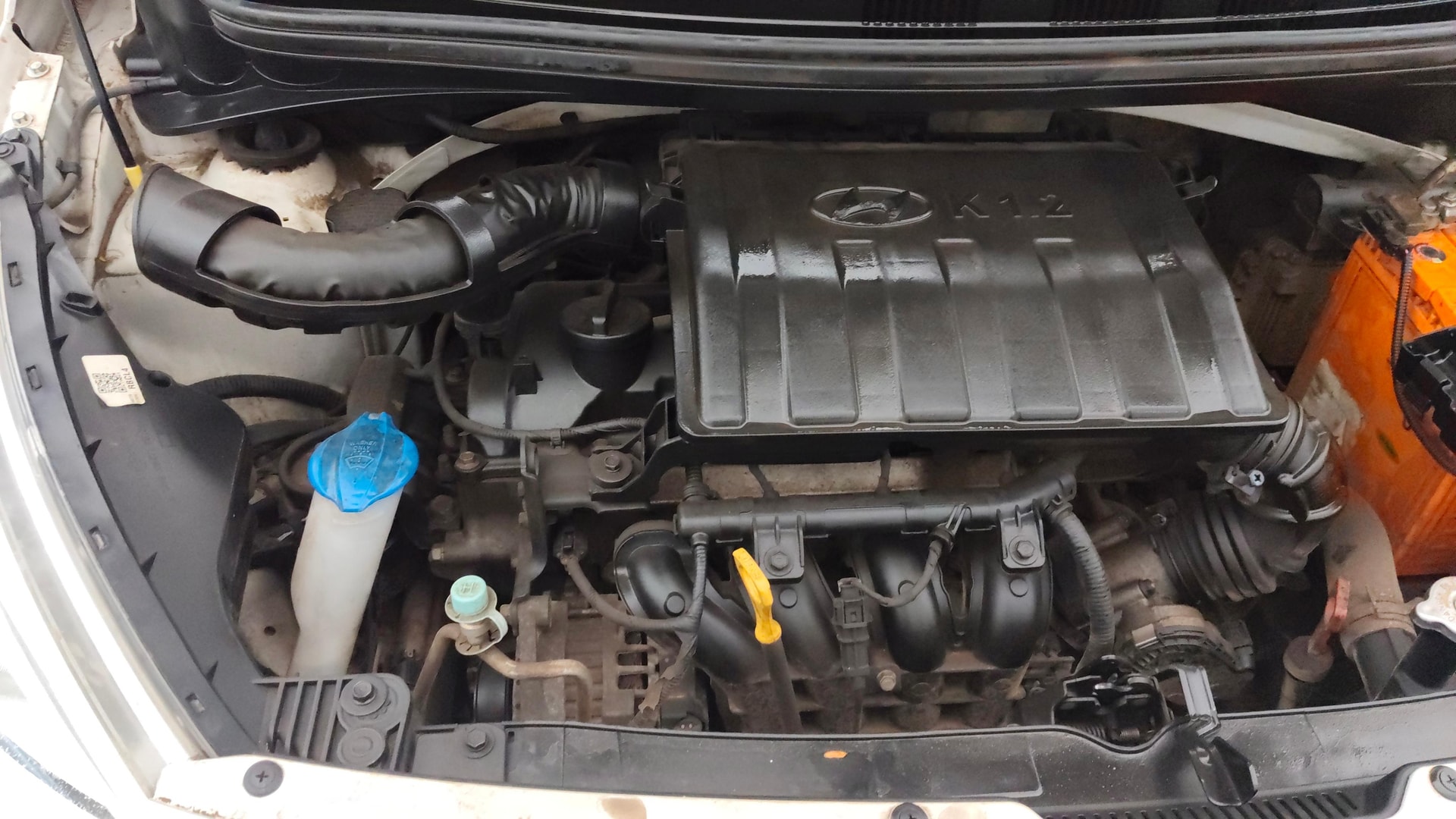 View 2019 Hyundai Grand i10 1.2 Sportz AT Petrol Image 3 Used 2019 Hyundai Grand i10 1.2 Sportz AT Petrol Image 3
