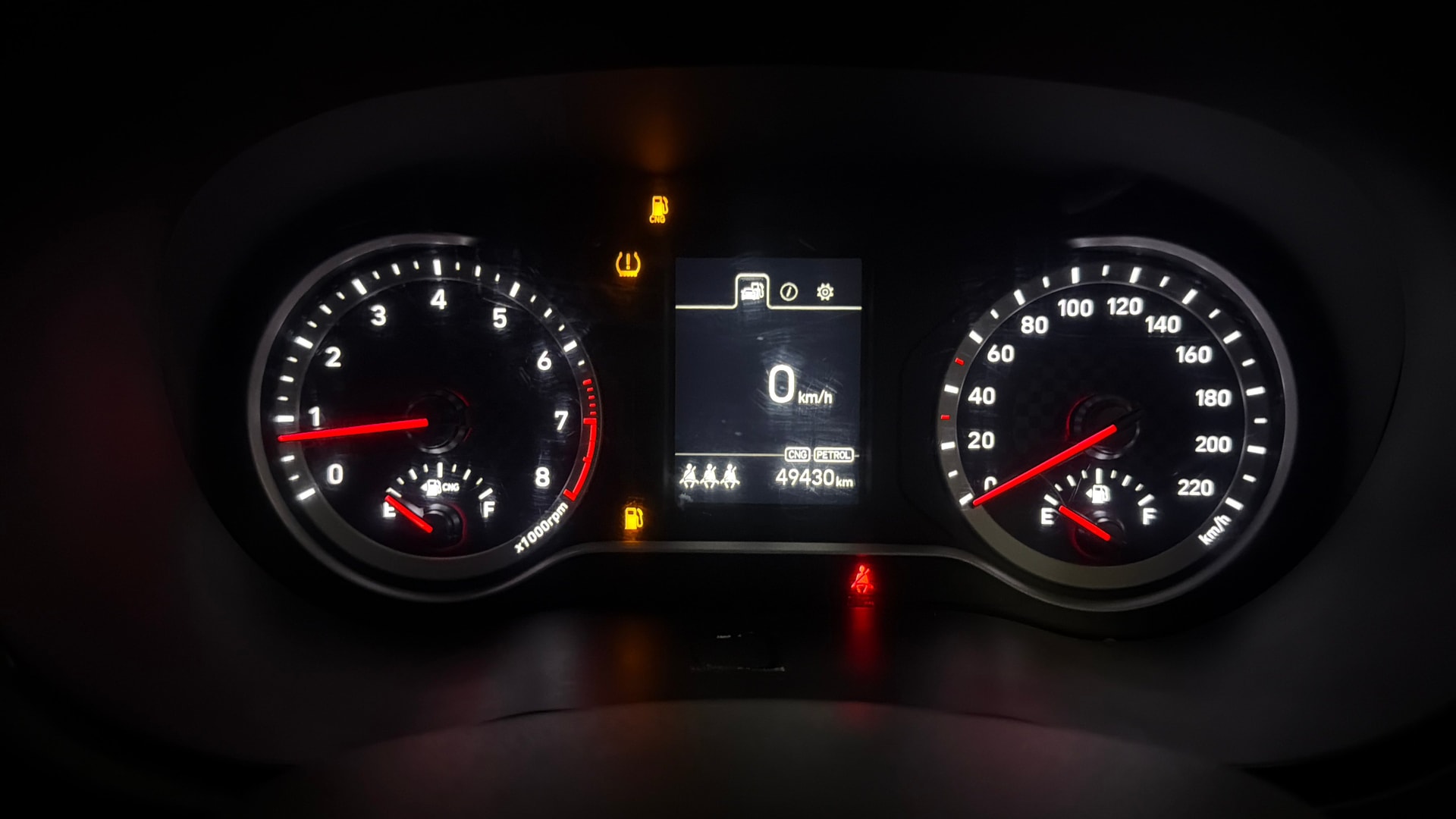 View 2023 Hyundai Aura SX MT CNG Image 34 Used 2023 Hyundai Aura SX MT CNG Image 34