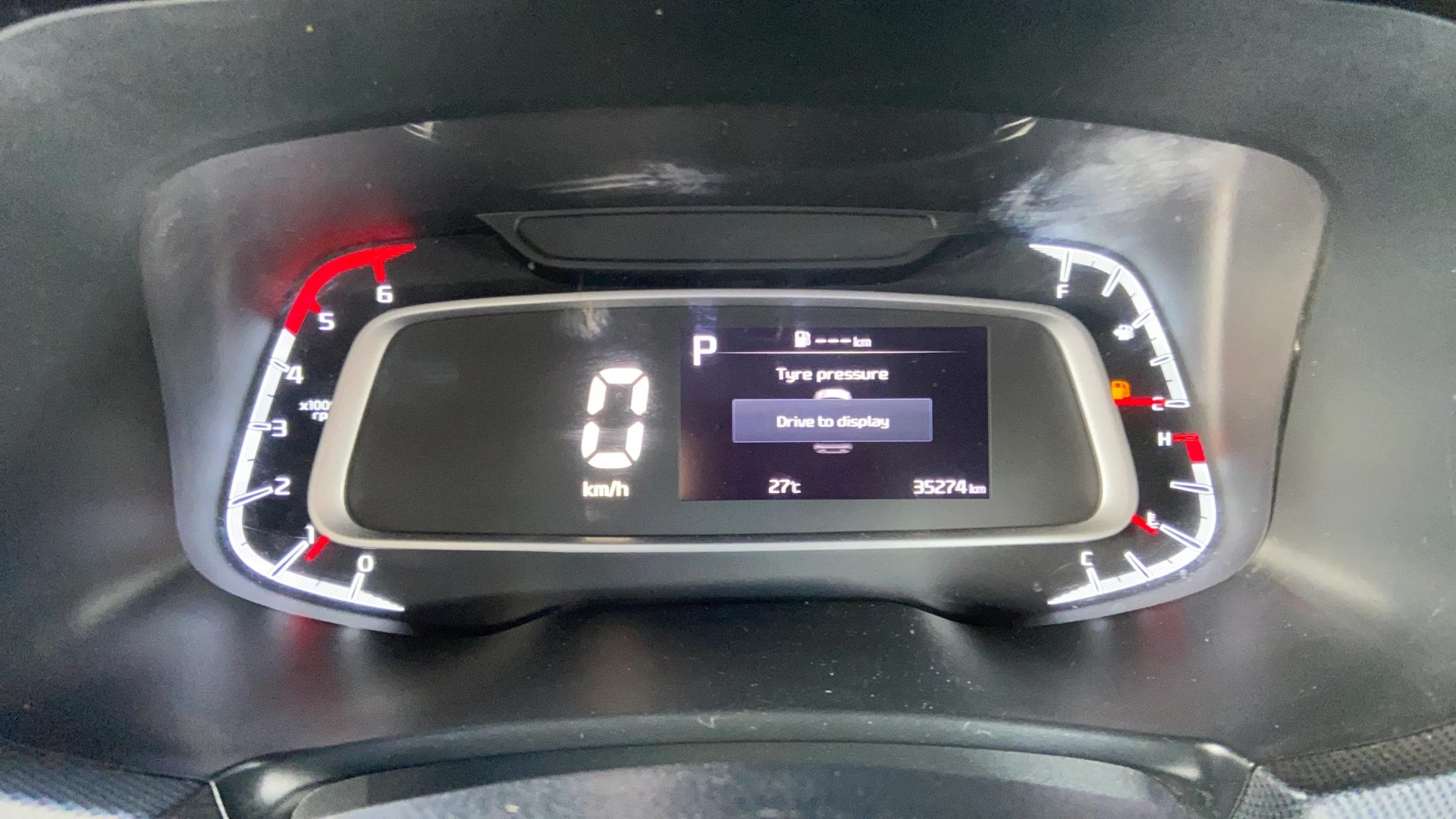 View 2022 Kia Sonet GTX Plus AT Diesel Image 37 Used 2022 Kia Sonet GTX Plus AT Diesel Image 37