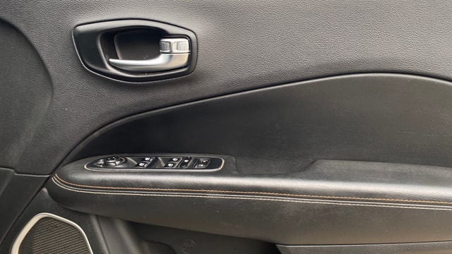 View Jeep Compass Image 33 Used Jeep Compass Image 33