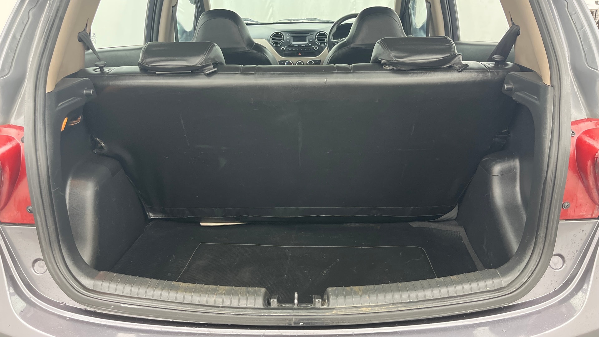 View 2016 Hyundai Grand i10 1.2 Asta Petrol Image 10 Used 2016 Hyundai Grand i10 1.2 Asta Petrol Image 10