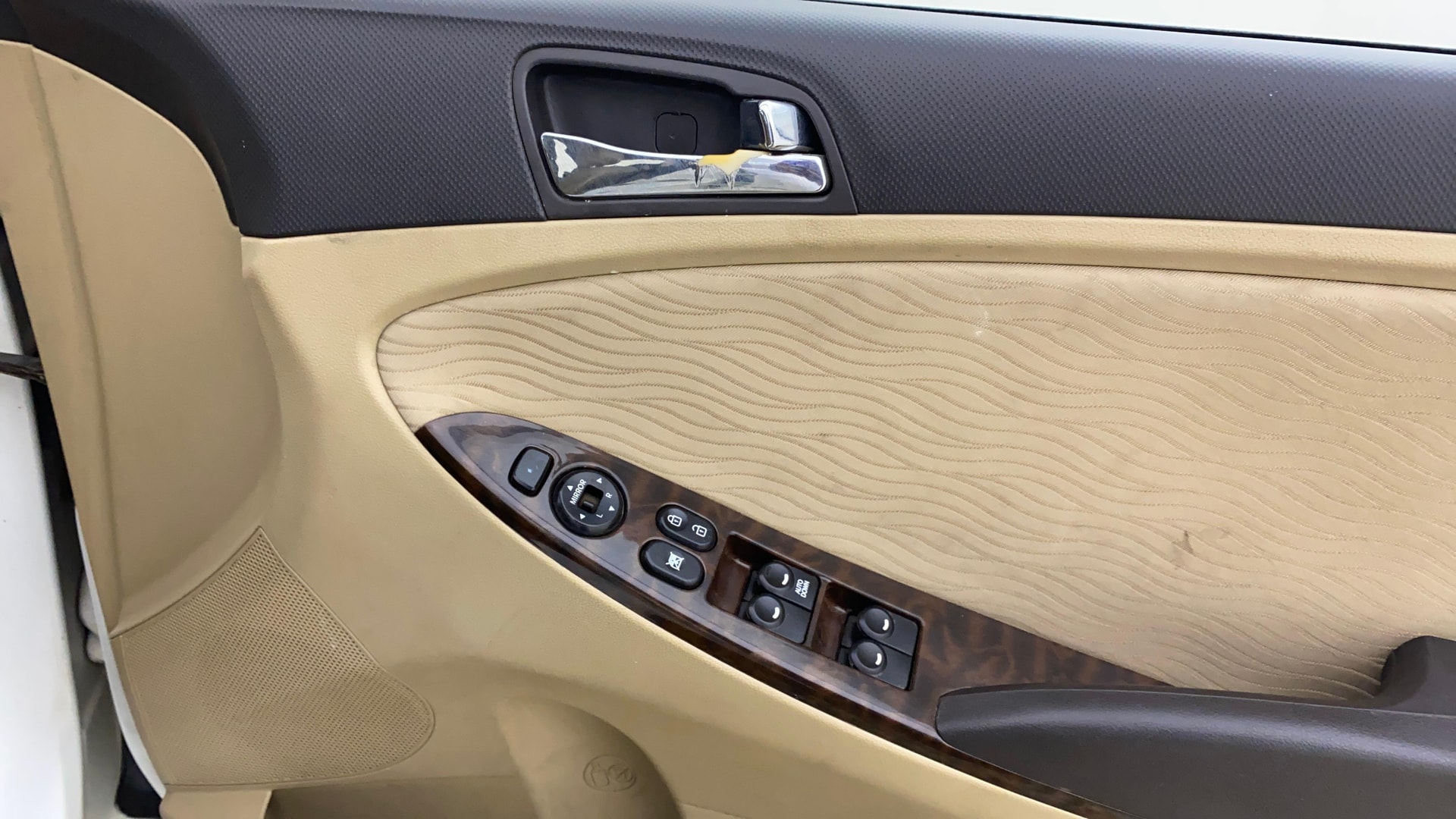 View 2013 Hyundai Fluidic Verna 1.6 CRDI SX Image 32 Used 2013 Hyundai Fluidic Verna 1.6 CRDI SX Image 32