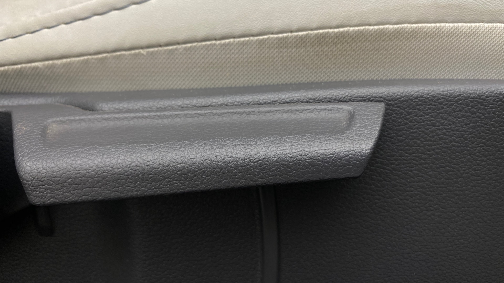 View 2024 Hyundai Grand i10 Nios Sportz CNG Image 18 Used 2024 Hyundai Grand i10 Nios Sportz CNG Image 18