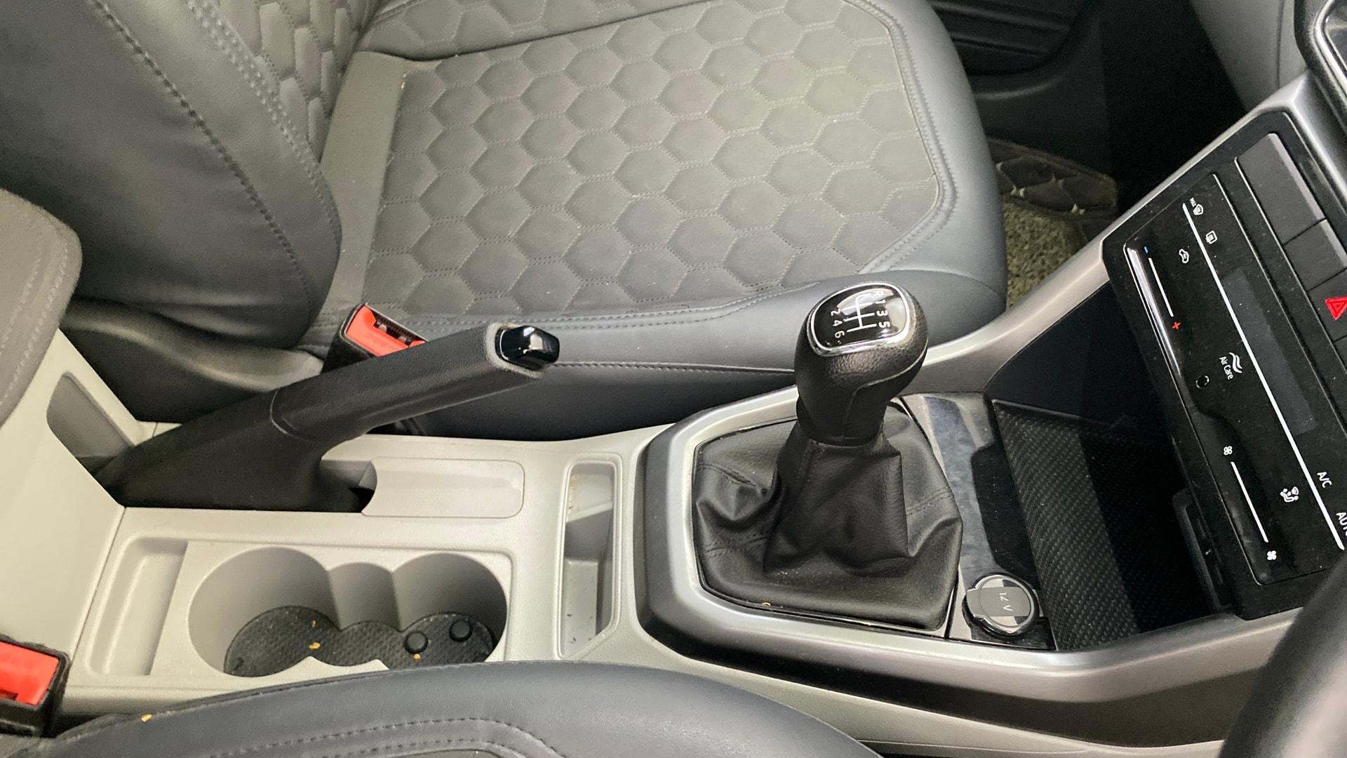 View 2022 Skoda Kushaq Ambition 1.0 TSI MT Image 39 Used 2022 Skoda Kushaq Ambition 1.0 TSI MT Image 39