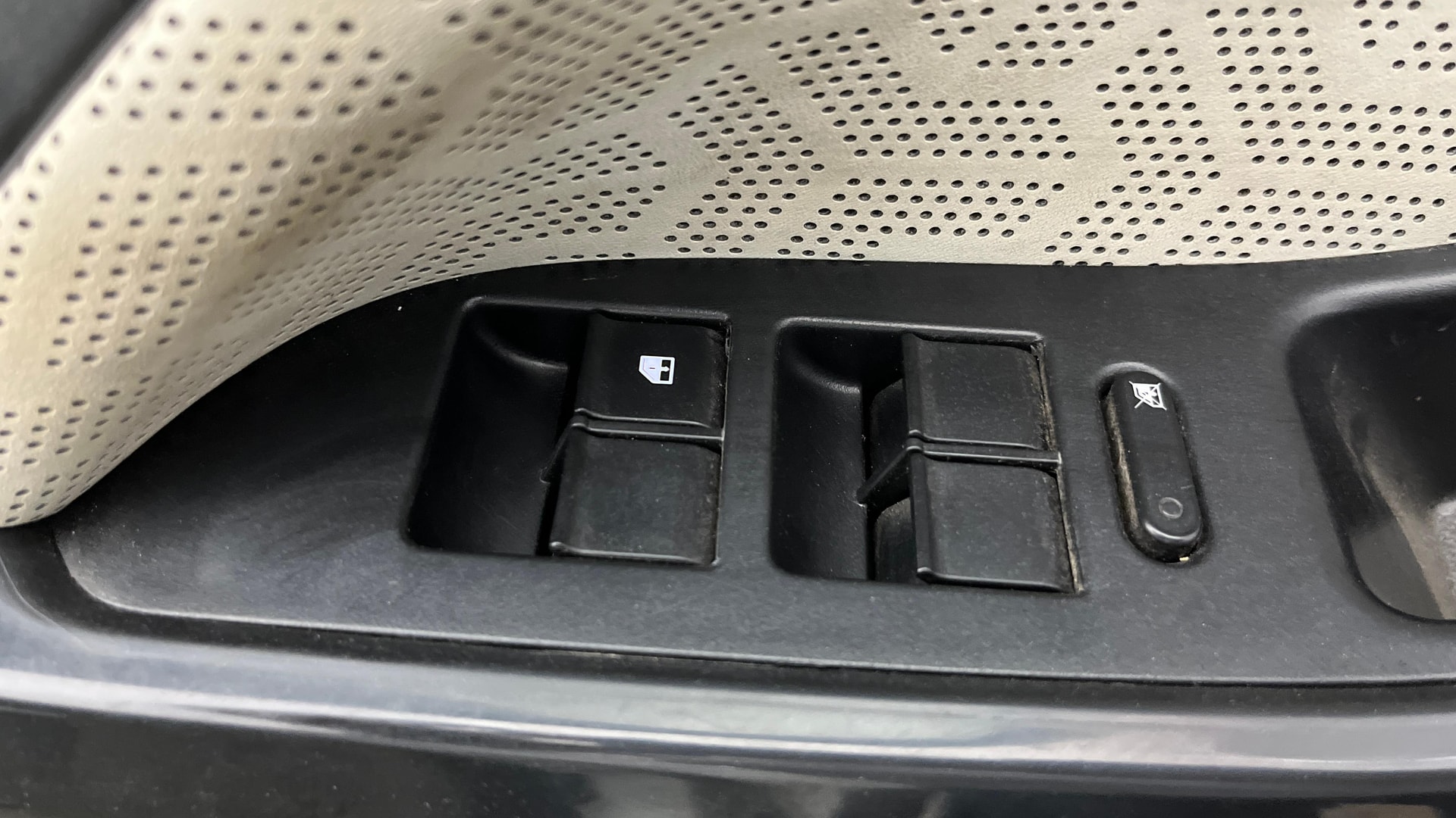 View 2023 Tata Nexon Revotron XE Image 35 Used 2023 Tata Nexon Revotron XE Image 35