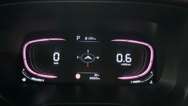 View Kia Carens Image 37 Used Kia Carens Image 37